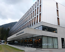 大規模建築の軽量化を促進